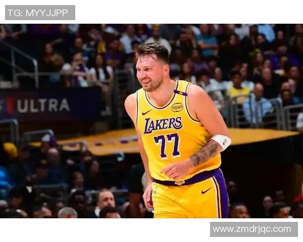 克雷默尔是谁 足球界的神秘球星与传奇故事揭秘